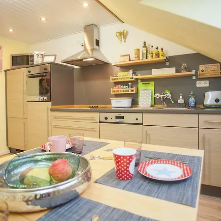 Apartment Wohlfuehloase Am Bikepark Und Skigebiet, 2 Schlafzimmer, Abschliessbarer Fahrradkeller